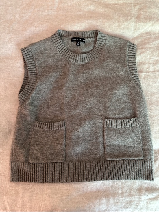 Miou Muse Tops - Miou Mus Sleeveless Knit Pocket Sweater Vest in Gray